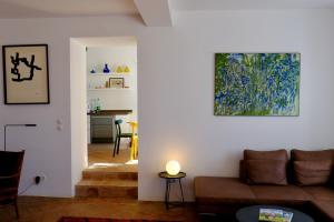 Quinta Amarela XL by Portucasa