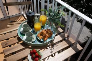 SingularStays Tinglado