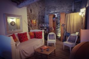 Maisons de vacances Le gite de Sainte Valiere PISCINE et SPA : photos des chambres