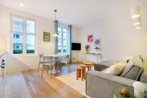 Appartements Elegant Apartment : photos des chambres