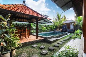 Villa Magic Ubud - 2BDR with Pool 5 min Ubud Center