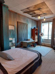 Sejours chez l'habitant Loft Agreable et spacieux : Chambre Double