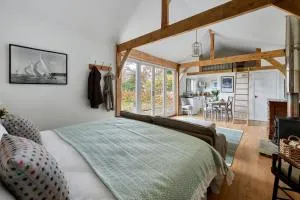 Stunning Cabin with incredible views near Goodwood - Rake