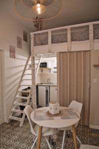 Appartements Beaucaire cocoon 2/quais/cite medievale/nature : photos des chambres