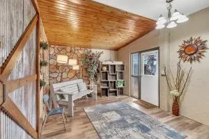 Downtown 2 story property apts - Hulett