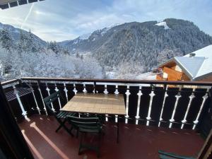 Studio charmant proche centre et remontées, balcon, parking - FR-1-693-51