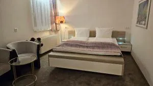 Hotel Kölner Hof - مولهايم ان دير روهر