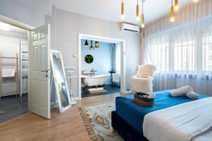 Intercontinental Apart - Massage Terrace Fireplace