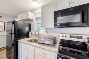 Misty Harbor Beach Retreat