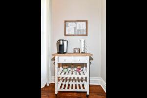 Cheerful 2-Bedroom Cottage in Downtown Noblesville