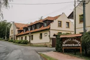 Hotel Lony - Nehvizdy