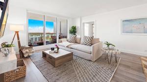 3 Bedroom Private Residence at Roney Palace -1126