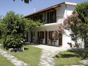 Petroudas Apartments