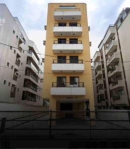 Apartamento no tortugas praia da enseada.