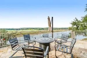 Harbor Point - Spicewood