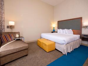 King Room room in Quality Inn - Pratt