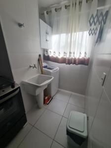 Apartamento na Praia Martim de Sá com linda vista