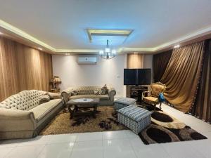 Apartment by the Nile Pharaonic Village العرب فقط