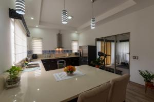 Arenal White Bliss Villa