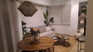 Homing Volos Inspired Modern Living