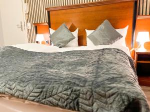 Single Room room in City Hotel West