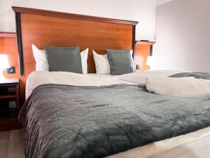 City Hotel West Frankfurt City Centre