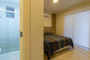 188 - Apartamento em 4 ilhas Acrópole com 03 dormitórios