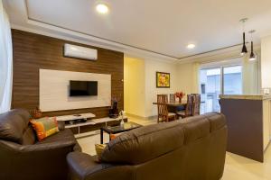 188 - Apartamento em 4 ilhas Acrópole com 03 dormitórios