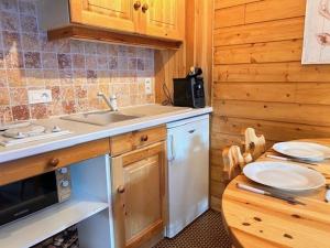 Studio calme et fonctionnel, pied de pistes, pour 5 personnes, balcon sud – Risoul 1850 - FR-1-330-571