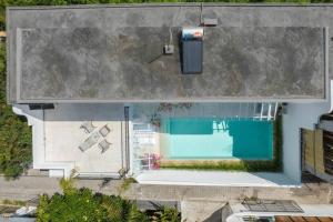 Beachside Mediterranean Luxury: 3BR in Canggu