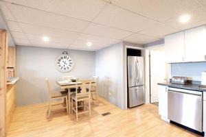 Chain O Lakes Beach Penthouse with Lake Access