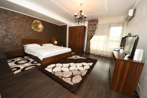 FLY - Regim Hotelier Galati