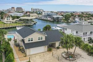 Boaters Dream House On Holiday Isle