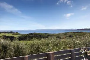 Bayview Bliss - Surf Beach