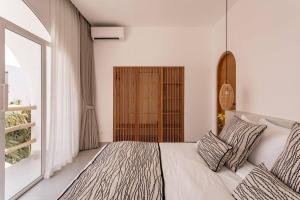 Canggu, 3BR Modern Villa