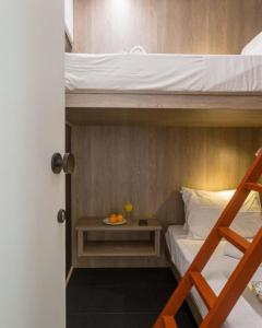 LOC HOSPITALITY Urban Den