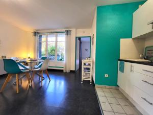 La Perla : F2 sans vis-à-vis, au pied du RER B