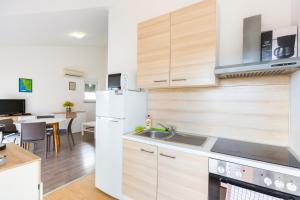 Loren - Mali - Second Floor