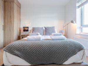 2 Bed in Westward Ho 35927