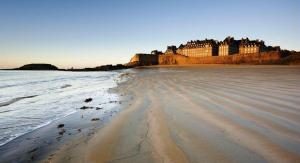 Hotels Hotel Barriere Le Grand Hotel Dinard : photos des chambres