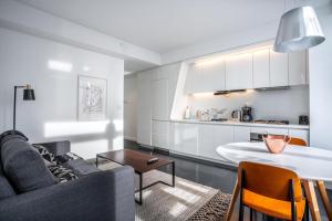 Financial District 1br w WD gym elevator NYC-1378