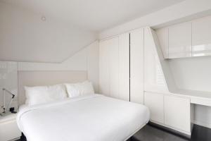 Financial District 1br w WD gym elevator NYC-1369