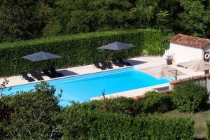 3 bedroom apartment in the grounds of a Chateau