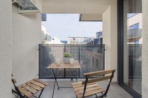 Chique Apartment for a Big Family with 2 Parking Spaces by Renters