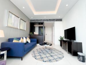 Stunning Apt with balcony & incredible views Dubai