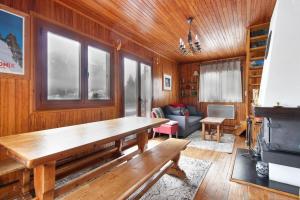 Chalets The Historic Chalet Les Allognes Mont-Blanc views : photos des chambres