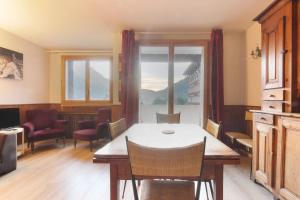 Les Pècles Mt Blanc - Chamonix Center