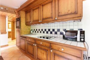 Le Grand Tetras - Beside Lake Chavants, TMB staring point & Hikes