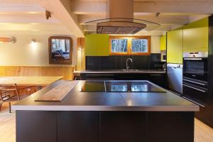 Chalet of the 5 Chardons ski-in ski-out