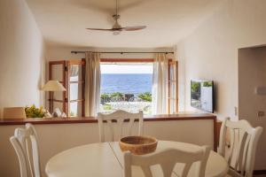 Casa junto al mar, golf, piscina y piscina relax